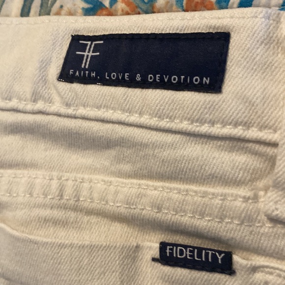 Fidelity Faith Love & Devotion Bella Donna jeans,mid rise boot cut. - Picture 3 of 4